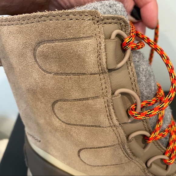 Sorel Lennox Street Laceup Waterproof Suede boots - Picture 6 of 12